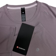 Lululemon Shirt Mens Large Lavender License to Train Short Sleeve Drysense NWT picture