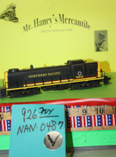 HO* Atlas Premium Lighted, Powered Northern Pacific RS-3-1 Locomotive #862 picture