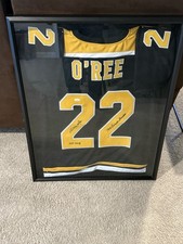 Willie O’ree Signed Jersey With Case picture