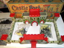BOXED COMPLETE MARX MEDIEVAL CASTLE FORT PLAY SET 1954 KNIGHTS HORSES CANNONS picture