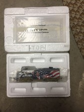 2017 Bradford Exchange Hawthorne Village 45th President Trump Express Locomotive picture
