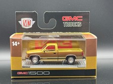 M2 (Pickup Truck) 1997 GMC Sierra 1500 32500-111 1/64 picture