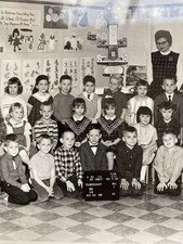 Missouri School Class Photo Florissant Elementary Class Twin Girls Vintage Photo picture