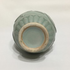 Chinese Longquan Celadon Glazed Porcelain Vase picture