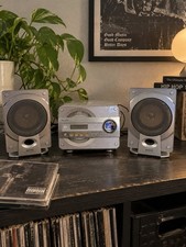 Sanyo Audio System CD Player Cassette Stereo with Speakers picture
