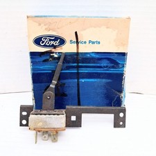 NOS 1971-72 FORD GALAXIE 500 LTD MONTEREY MARQUIS HEATER FAN SWITCH C6OZ-18578-A picture
