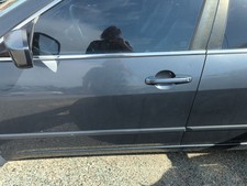 2003-2007 Honda Accord Driver Front Door Oem ZO5LG picture