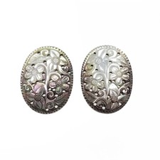 67.85cts Natural Mother Of Pearl Black Mop Hand Carved Oval Shape 38.5*28mm Pair picture