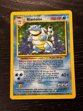 Blastoise Holo 2/102 Pokemon Card (HP) picture