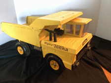 Vintage 1970’s Tonka Mighty Dump Truck XMB-975 NICE NO RESTO picture