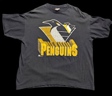 Vintage Team Rated Pittsburgh Penguins Rob Logo T-Shirt picture
