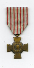 Complete WWI FRANCE French COMBATTANT'S CROSS Medal with Hanger picture