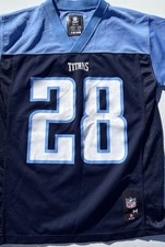 Vintage Youth Reebok Titans #28 Chris Johnson Jersey. Size Medium 10/12 picture