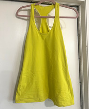 Lululemon Women’s Tank Top M Yellow Racerback Scoop Neck Solid Activewear picture