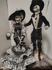 katherine's collection halloween/Dia De Los Muerlos blk/white/skeleton couple picture