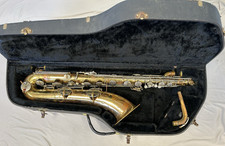 VINTAGE CONN 12M ELKHART IND. U.S.A. BARITONE BARI SAXOPHONE + MPIECE + CASE picture