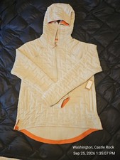 Women's Outta Range Quilted 1/4 Zip Pullover $129, NWT, Small picture
