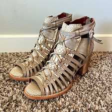 Freebird Wazee Women's Beige Leather Strappy Open Toe Ankle Bootie Zip 7 picture