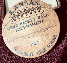 RARE 1927 WICHITA EAST HIGH SCHOOL GIRLS BASKETBALL TOURNAMENT PIN PATENTED 1899 picture