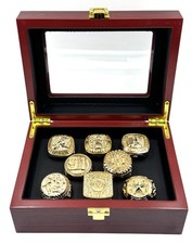 NEW LIONEL LEO MESSI 8 RING SET COLLECTION ARGENTINA WORLD CUP w/ Display Case picture