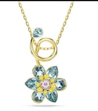 Swarovski Idyllia Pendant Necklace, Mixed cuts, Flower, Blue, Gold-Tone Plated picture