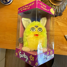 Vintage 1998/99 Furby KIWI Gen 5 Green Yellow Blue Original Sealed Box 70-800 picture