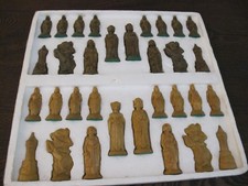 Vintage 1959 E.S Lowe Renaissance Chess set picture
