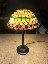 Quoizel Tiffany Style Stained Glass Table Lamp Pull Chain Bronze Finish picture