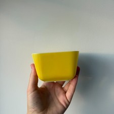 Vintage Yellow Pyrex Fridgie 501 Dish picture