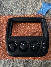 1st Gen Honda CR-V 1997-2001 Climate Control Unit Assembly picture