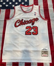 Michael Jordan Chicago Bulls 1984-85 🔥🔥 Rookie Year Jersey Large🔥🔥 picture