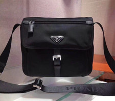 PRADA Re-Nylon Shoulder Bag Black Crossbody Messenger Purse With Pouch 1BD994 picture