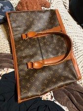 This is an authentic LOUIS VUITTON Vintage Sac Weekend PM. picture