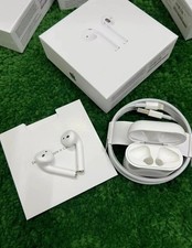 AppleAirPods2nd Generation with Charging Case 2²nd Generation White Sealed NEW picture