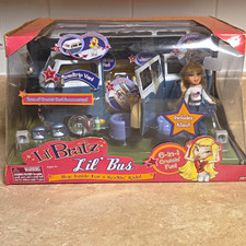 Bratz Lil' Bratz Bus Roadtrip Van Vehicle Set w/ Alani Doll White/Blue picture