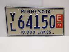 1981 Minnesota Truck License Plate YL64150 - Garage, Mancave, Bar Wall Decor picture