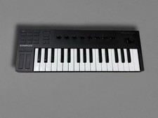 Native Instruments M32 Komplete Kontrol Keyboard Controller picture