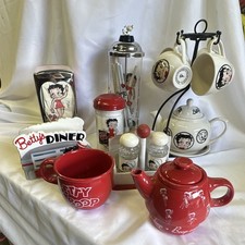 Betty Boop Kitchenware Set of 15 picture
