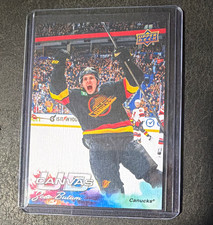 Upper Deck 2026-27 Series 1UD Canvas Zeev Buium picture