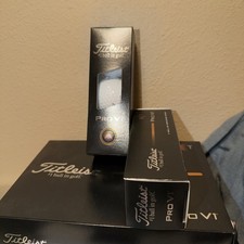 Titleist 2025 Pro V1 RCT Golf Balls - Radar Capture Technology (Sleeves) picture