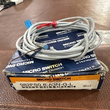Honeywell Micro Switch 982FS0.8-A3N-G-L Proximity Sensor picture