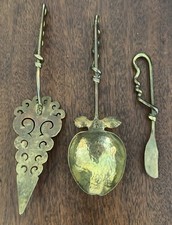 VTG Hand Forged Brass Pie Server, Strawberry Server, Butter Twisted Wire Handles picture