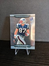 2010 Topps Platinum - Rob Gronkowski #122 Refractor /999 (RC) picture