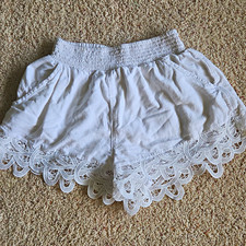 American Eagle White Lace Trim Elastic Waist Casual Shorts Women’s M picture