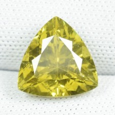 4.18 ct AMAZING SPARKLING GREENISH YELLOW NATURAL APATITE Trillion See Vdo WR picture