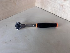 Snap-on Tools USA NEW ORANGE 3/8 Drive Compact Round Head Swivel Ratchet FHCNF72 picture
