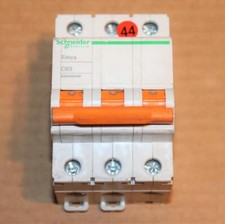 One Schneider Electric Easys C63 EA9AN3C63 3 Pole 16 Amp Circuit Breaker picture