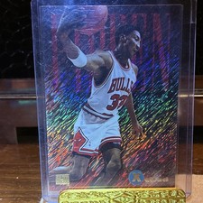SkyBox 1997-98 Z-Force Zupermen Insert Lot (2) Scottie Pippen 13/20 picture