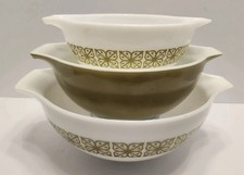 Vintage PYREX  Verde Green Square Flower Cinderella Nesting Bowl Set of 3 picture