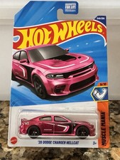 2025 Hot Wheels '20 Dodge Charger Hellcat Super Treasure Hunt ~ w/ protector picture